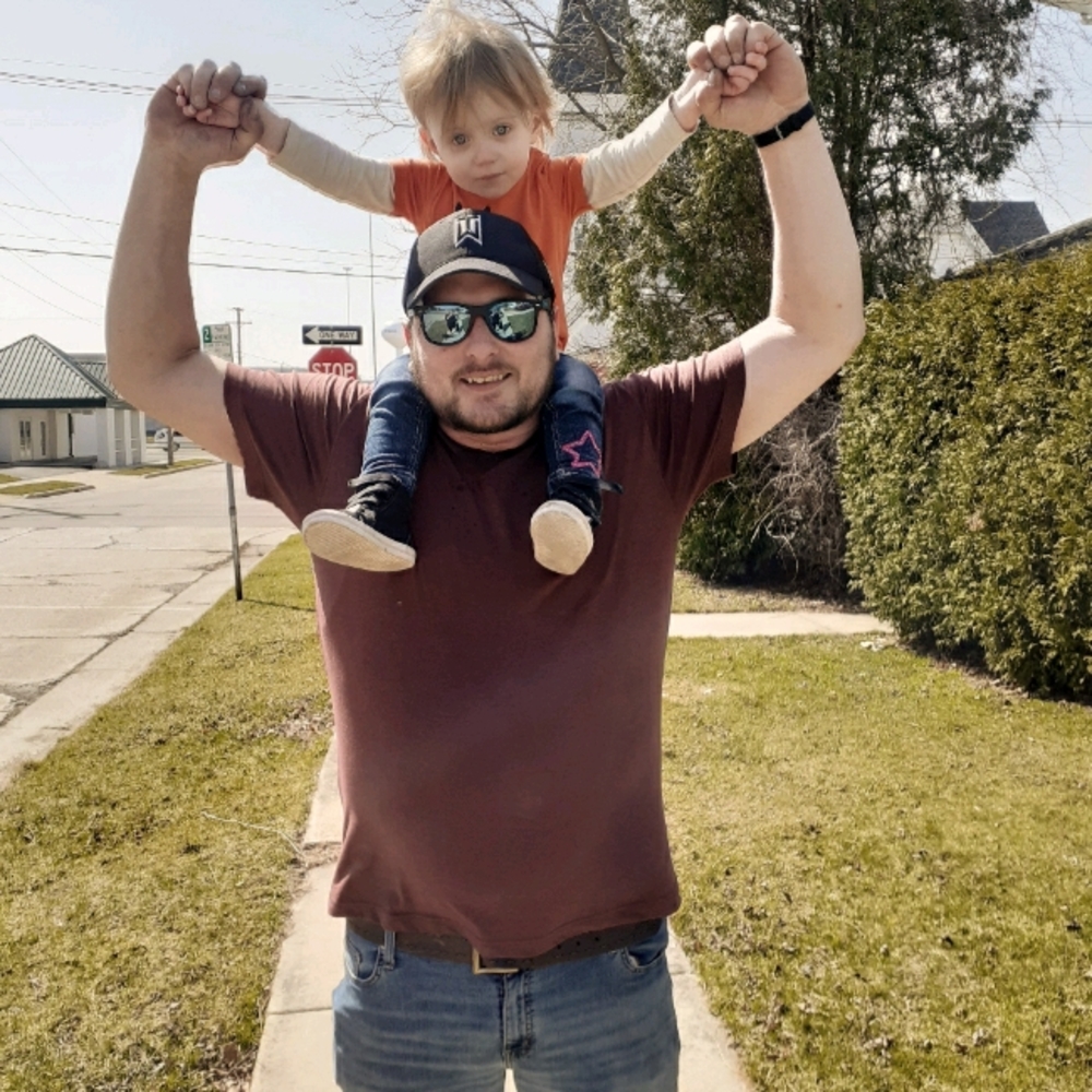 Meet your Posher, Aaron